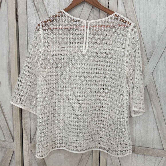 LOFT White Geometric Eyelet Top - Size Medium - Picture 8 of 9